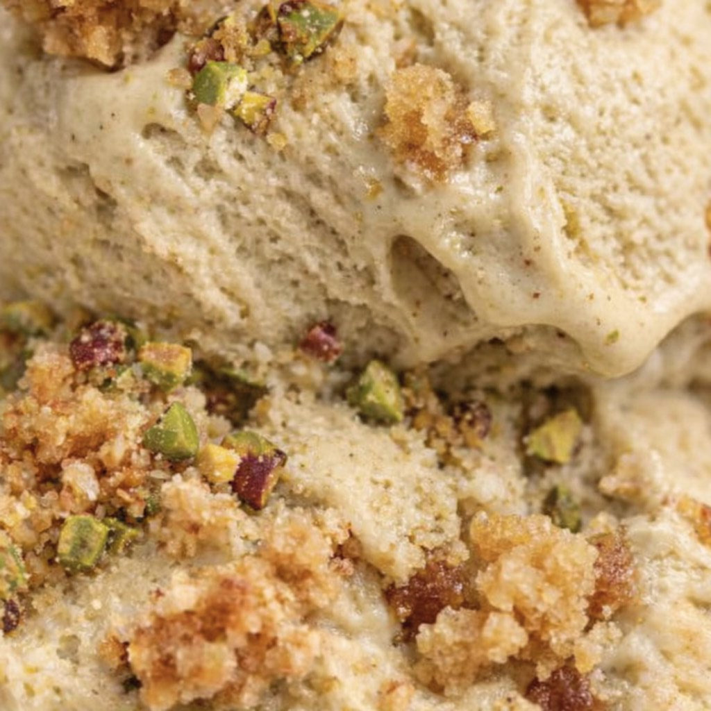 Lody o smaku Sernika Pistacjowego z Extra Chrupiącą Pistacją