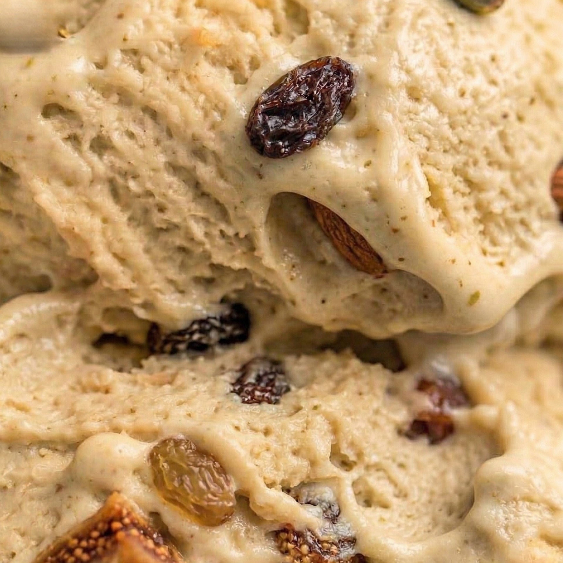 Lody o smaku Wielkanocnego Sernika Paschalnego