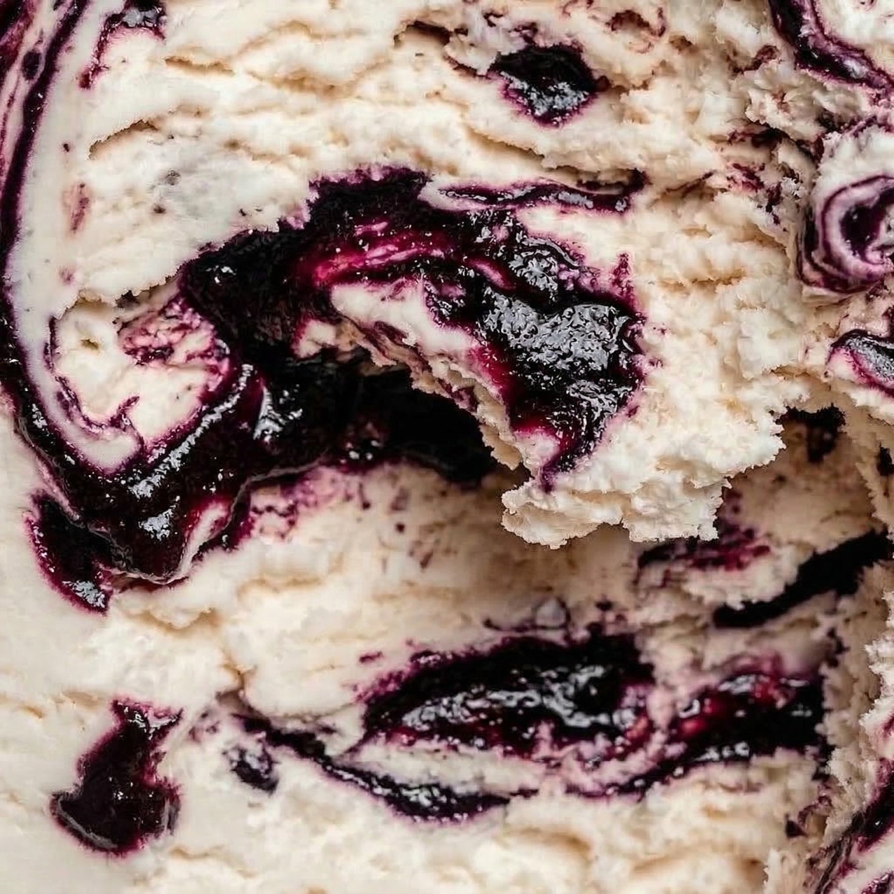 Lody Śmietankowe z Czarną Porzeczką