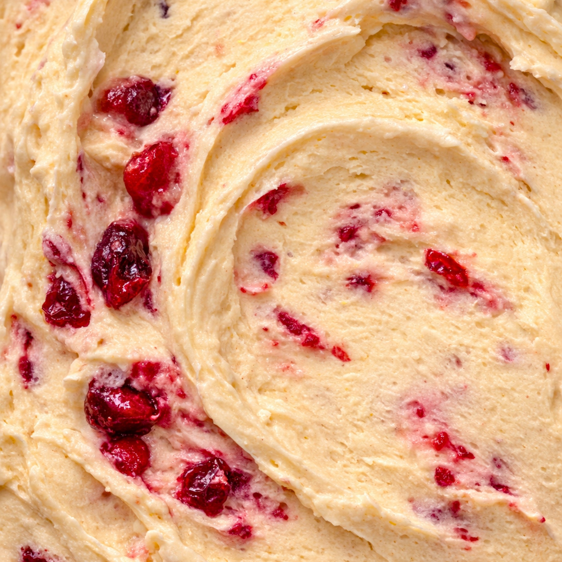 Lody Waniliowe z Czerwonymi Owocami