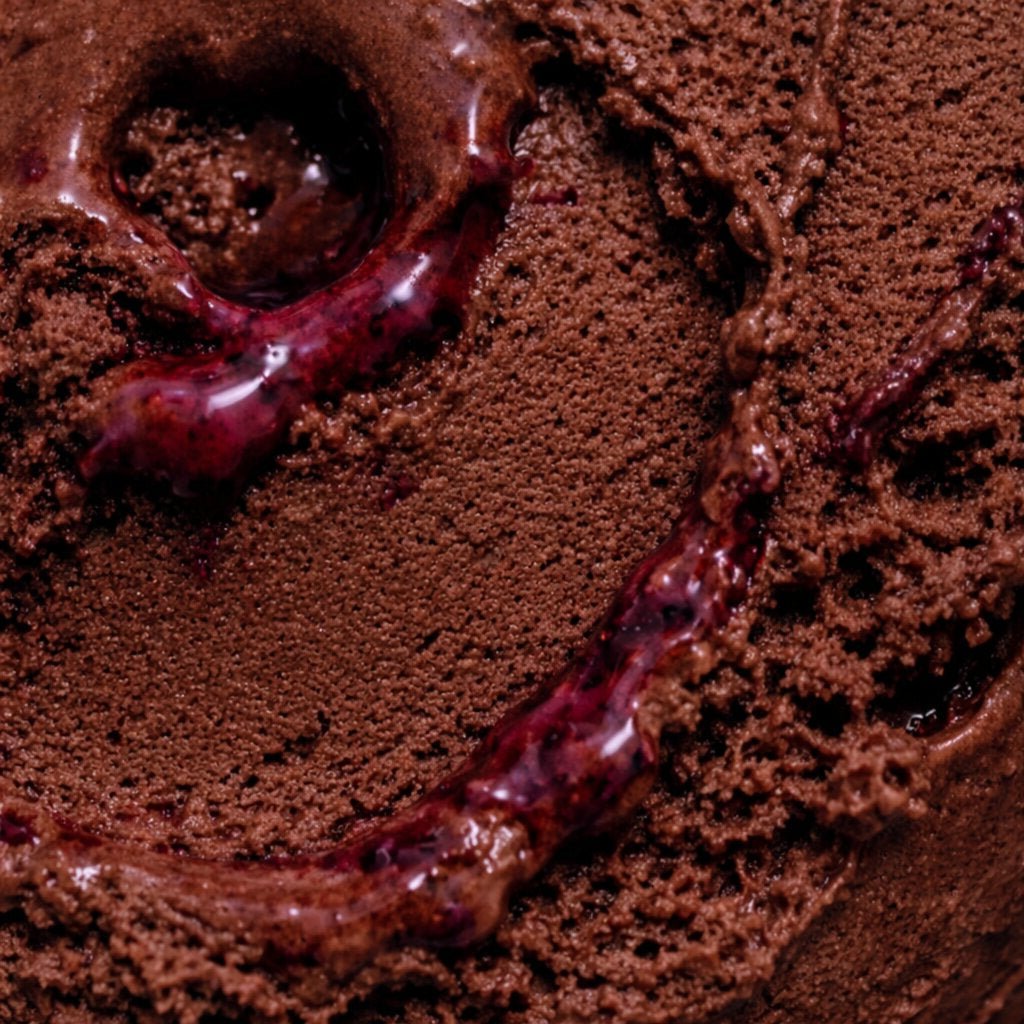 Lody Czekoladowe z Polewą Wiśniową